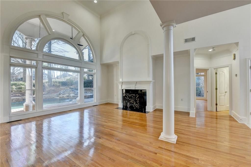 Building Photo - 7970 St Marlo Fairway Dr