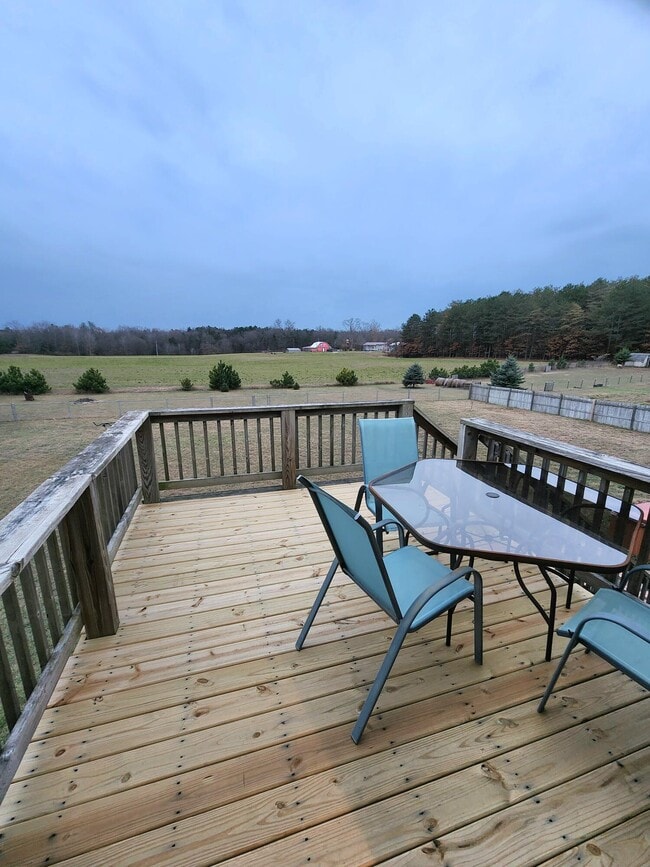 Building Photo - 6039 Morris Lake Rd