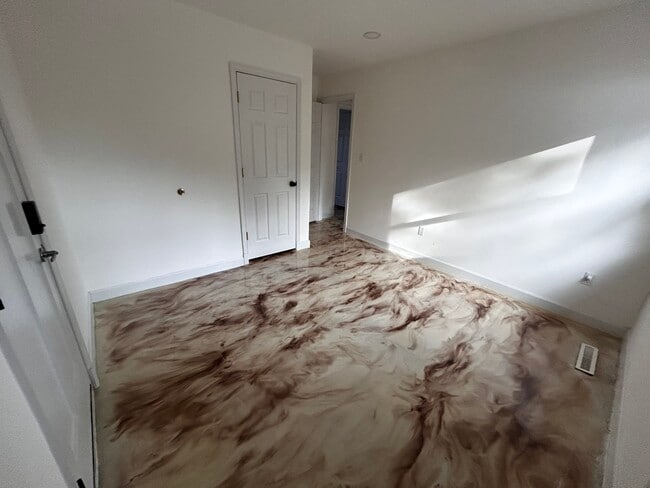 Building Photo - 6703 Cimarron St