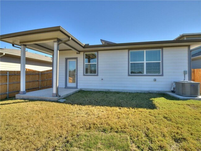 Building Photo - 7512 Daves Landing Dr