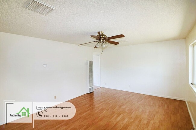 Building Photo - 2121 Deimos Ct