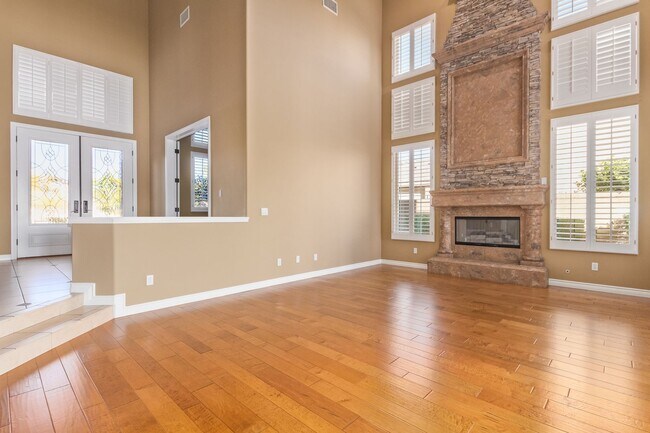 Building Photo - BEAUTIFUL QUEENSRIDGE HIGHLY UPGRADED HOME BY CHRISTOPHER HOMES