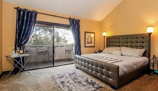 Building Photo - Spacious 5-Bedroom Home for Rent in Prime ...
