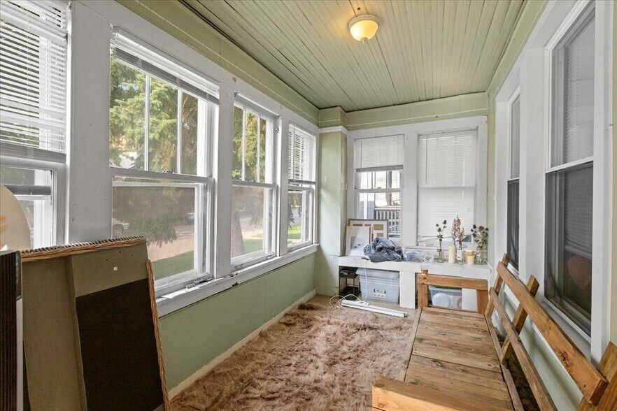 Building Photo - 1117 Foster St