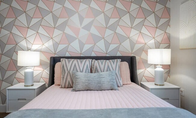 Building Photo - 4456 Summer Flowers Pl