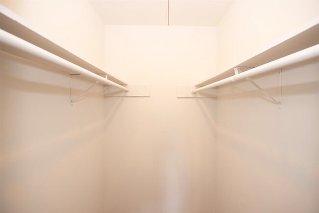 Building Photo - 4843 Beechaven St