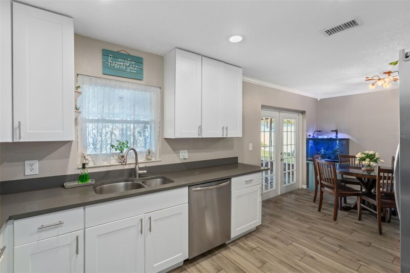 Building Photo - 113 Cranbrooke Dr