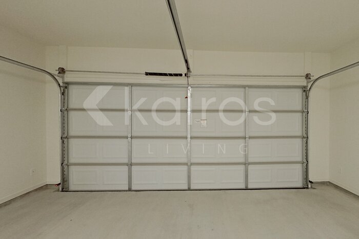 Building Photo - 205 Salvat Dr