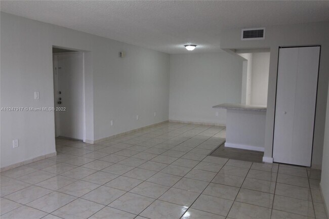 Building Photo - 8520 SW 149th Ave