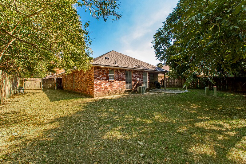 Building Photo - 1348 Harwich Dr