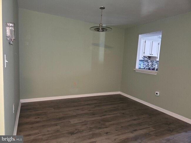 Building Photo - 2118 Cedar Barn Way