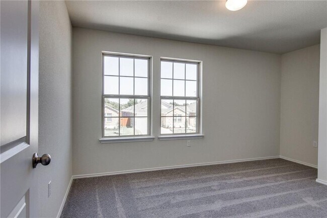 Building Photo - 11817 Eragon Dr