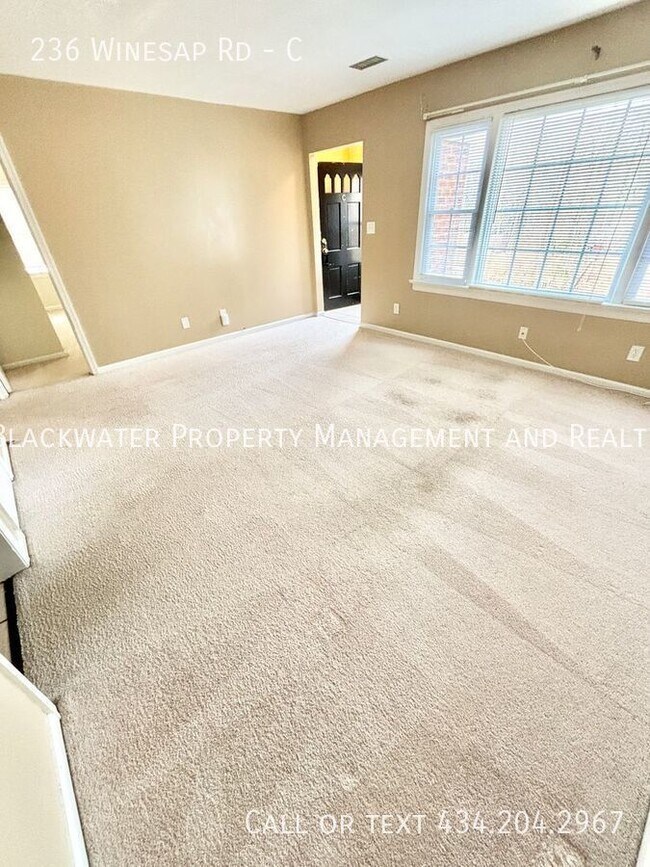 Building Photo - 236 Winesap Rd