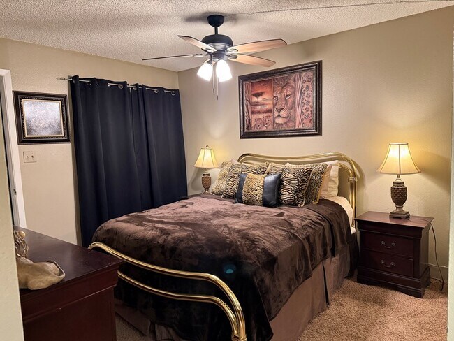 Building Photo - 6701 Eastridge Rd