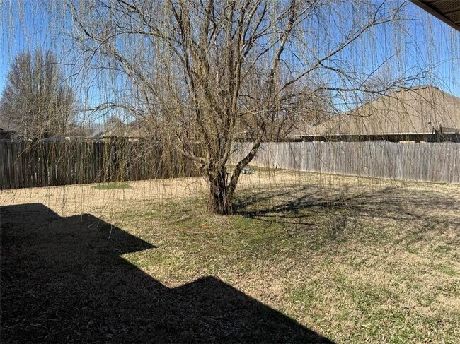 Building Photo - 812 Grant Ave