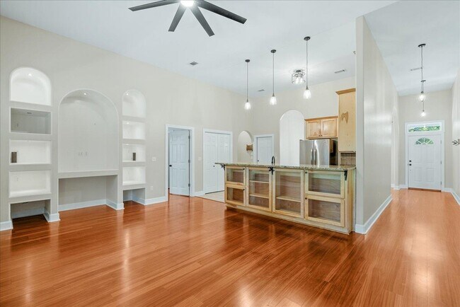 Building Photo - 252 Magnolia Ridge