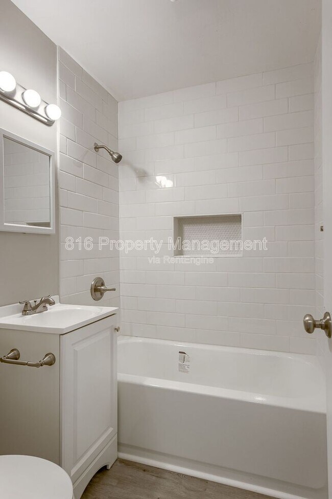 Building Photo - 3437 Jackson Ave