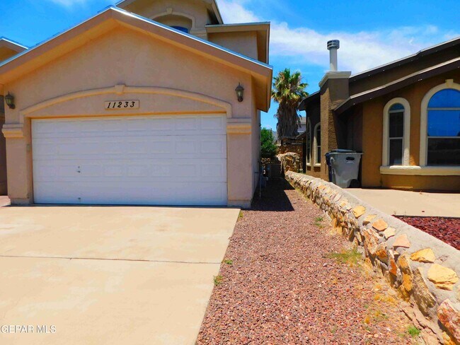 Building Photo - 11233 Red Barrel Pl