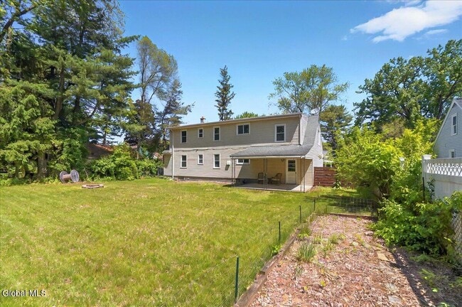 Building Photo - 4 Willey St