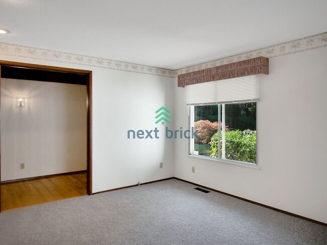 Building Photo - 3 Bedroom 2 bathroom Home for Rent!