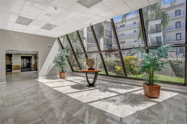 Building Photo - 201 178th Dr