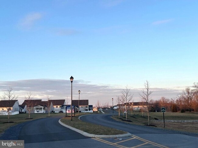 Building Photo - 117 Dunster St