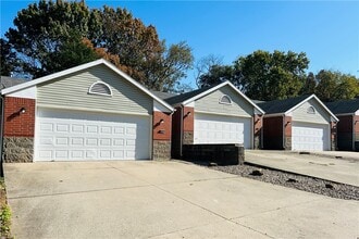 Building Photo - 2074 N Kantz Ln
