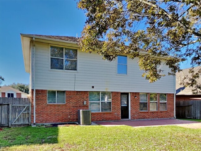 Building Photo - 149 Bristol Bend Ln