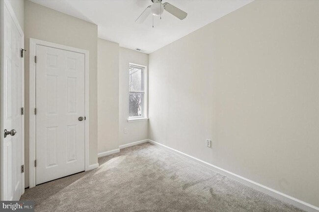 Building Photo - 2318 Fernon St