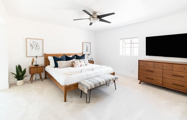 Building Photo - Tempe Beauty! 2199 Sq Ft 4 bedroom 2 bath ...
