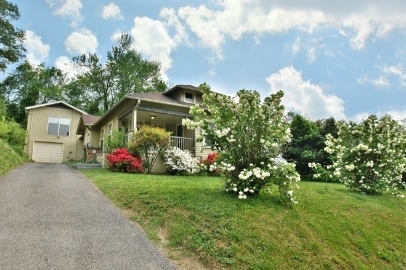 Building Photo - 1602 Branson Ave