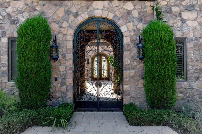 front entrance - 13368 Orions Flight Way