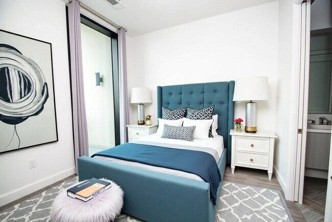 Building Photo - 1211 Caroline St