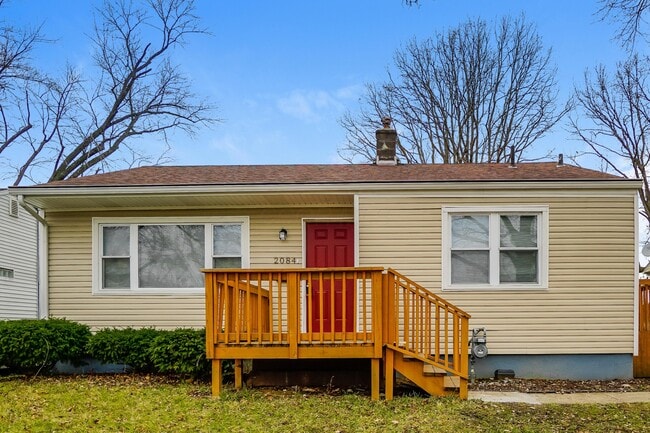 Primary Photo - 2084 Belcher Dr