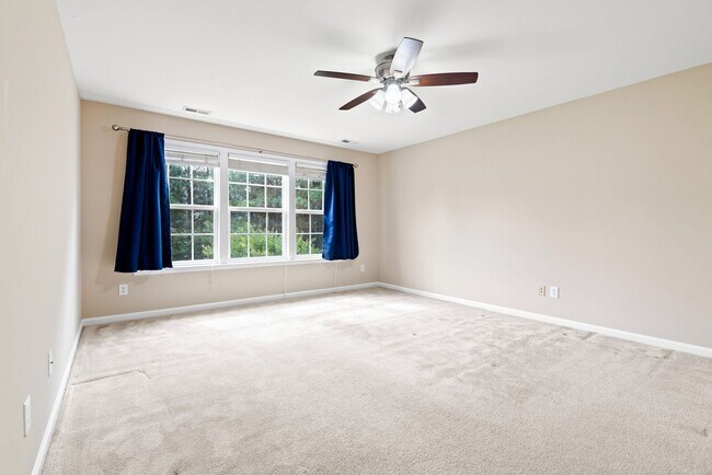 Building Photo - 5612 Slaytenbush Ln