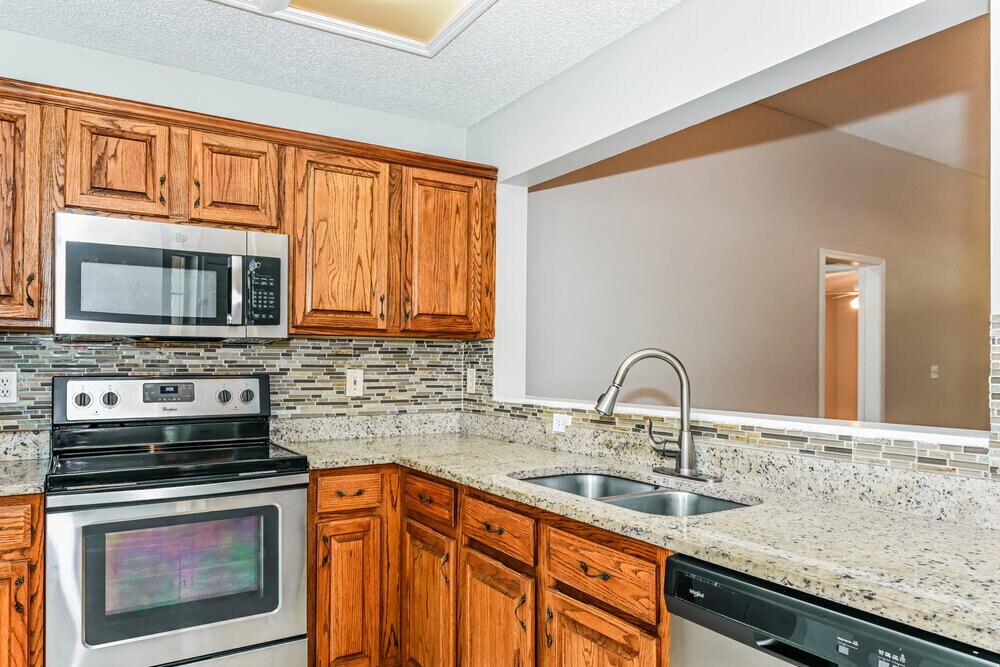 Building Photo - 2877 Sutton Estates Cir N