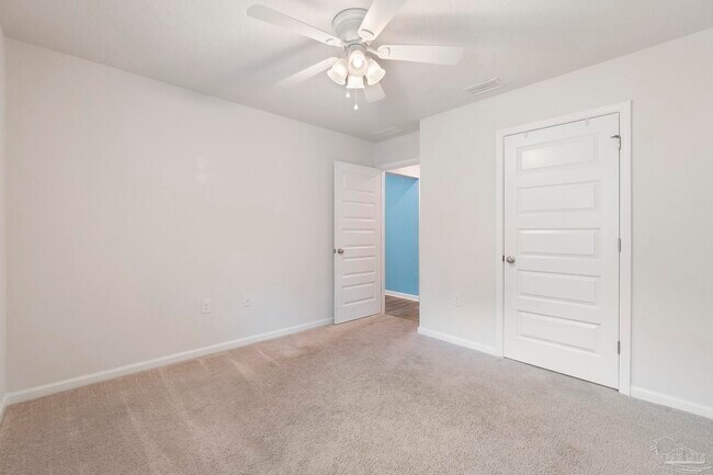 Building Photo - 10609 Queens Gate Cir