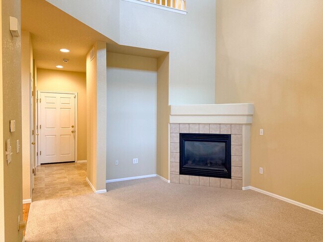 Building Photo - 12723 W Bowles Pl