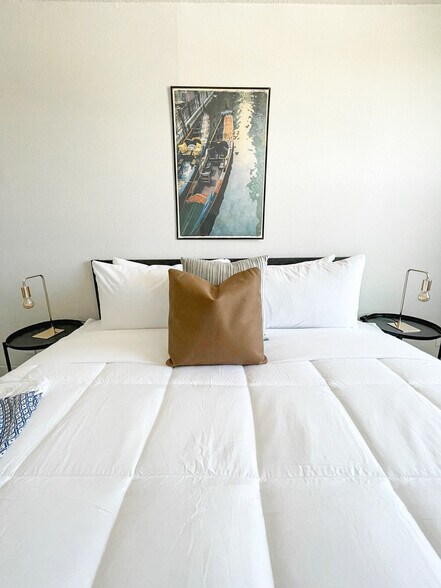 Building Photo - 2515 Burnet Ave