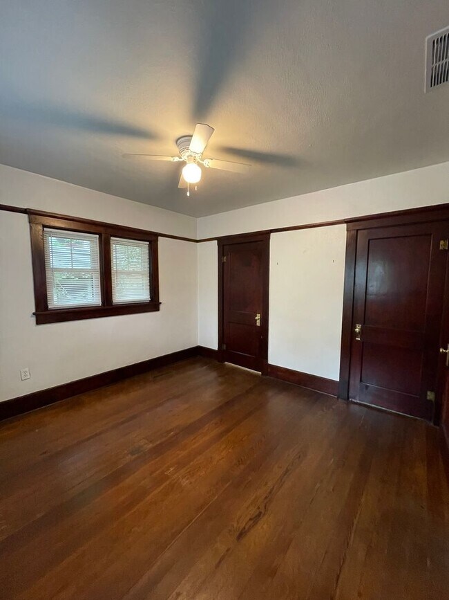 Building Photo - 499 Littleton St