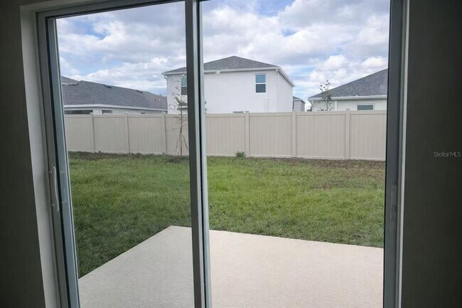 Building Photo - 32463 Weathered Oak Dr