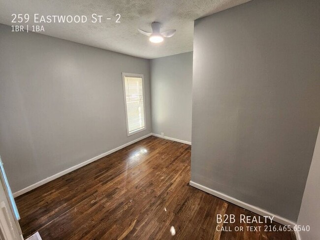 Building Photo - 259 Eastwood St