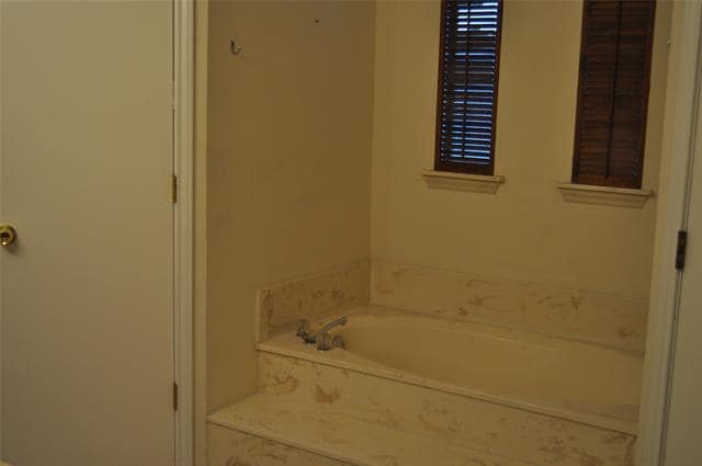 Building Photo - 706 Paintbrush Dr