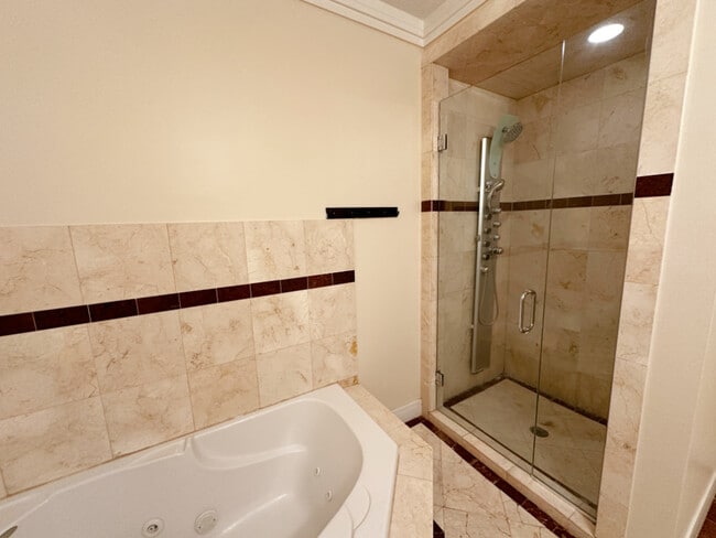 Building Photo - 4518 N Kedzie Ave