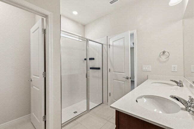 Building Photo - 12327 SW Sand Dollar Wy