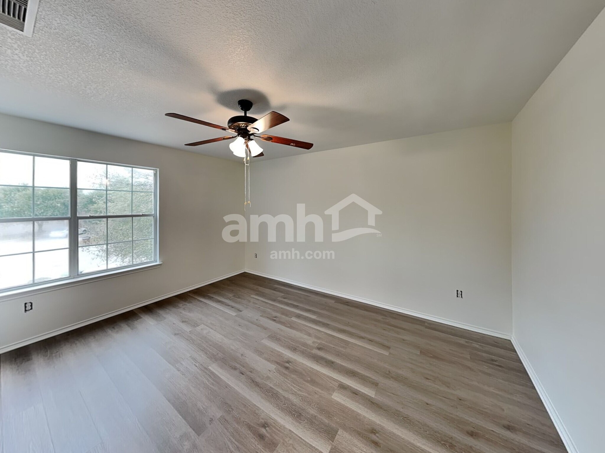 Building Photo - 7622 Bartell Point