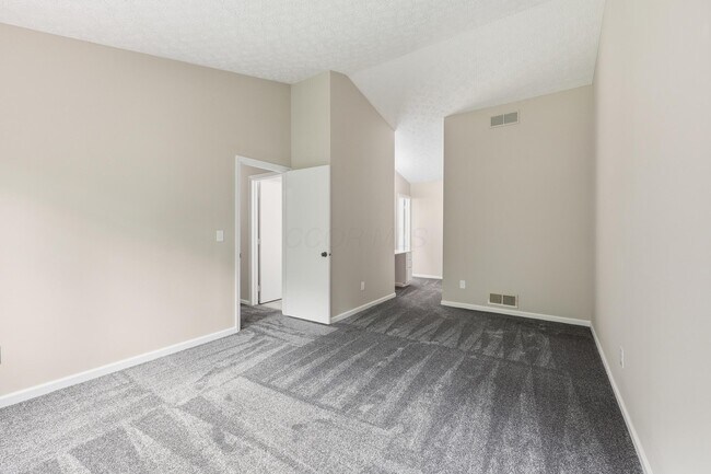 Building Photo - 205 Brownsfell Dr