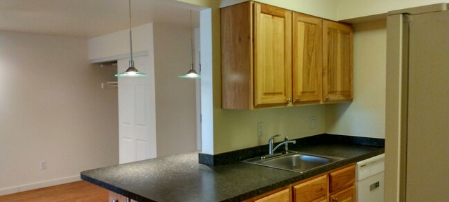 Building Photo - 1 Bed 1 Bath Condo in Central Boulder- Ava...