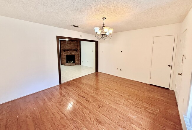 Building Photo - Charming 3BR/2BA Brick Home in Perkins Village – Spacious Yard & Cozy Fireplace