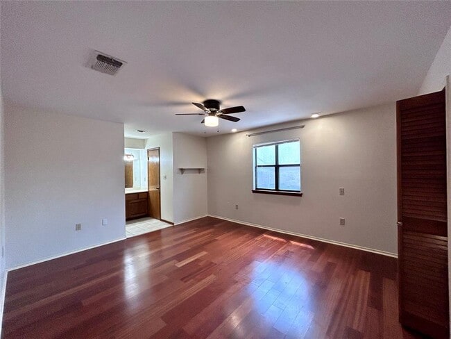 Building Photo - 57 Woodcreek Dr